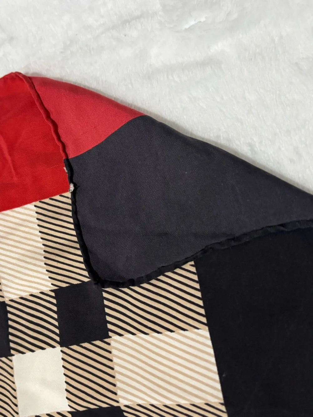 Burberry excellent pre